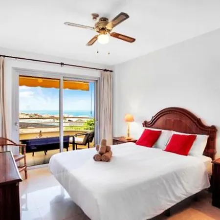 Lejlighed 2 Bedrooms With Sea View Shared Pool And Enclosed Garden At Adeje 1 Km Away From The Beach *